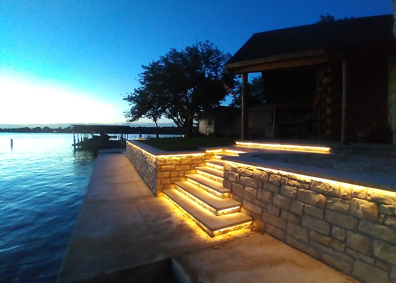 Lake Landscape Steps - ENRarchitects, Granbury, TX 76049